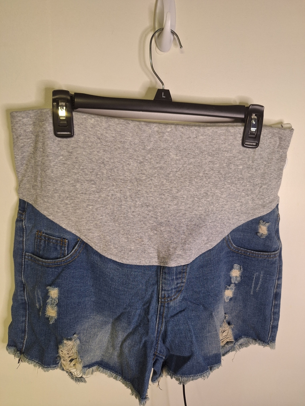Women’s Maternity Denim Distressed Shorts — Gray & Blue Size Med